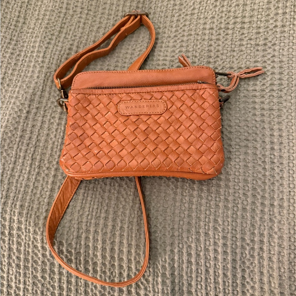 Murano Leather Crossbody Bag - Tan